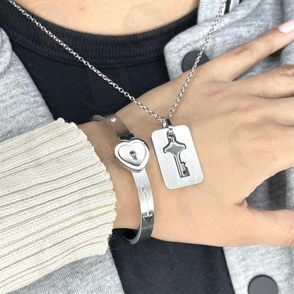 Vínculo Eterno con Llave y Corazón